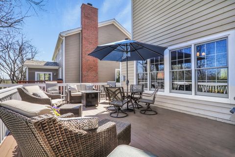 Tiny photo for 2890 TRAIL CREST Lane, Lindenhurst, IL 60046 (MLS # 12632531)
