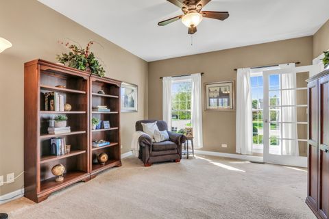 Tiny photo for 2890 TRAIL CREST Lane, Lindenhurst, IL 60046 (MLS # 12632531)