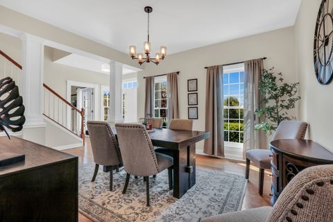 Tiny photo for 2890 TRAIL CREST Lane, Lindenhurst, IL 60046 (MLS # 12632531)