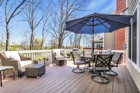 Tiny photo for 2890 TRAIL CREST Lane, Lindenhurst, IL 60046 (MLS # 12632531)