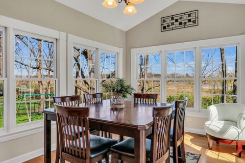Tiny photo for 2890 TRAIL CREST Lane, Lindenhurst, IL 60046 (MLS # 12632531)