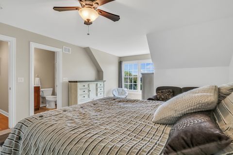 Tiny photo for 2890 TRAIL CREST Lane, Lindenhurst, IL 60046 (MLS # 12632531)