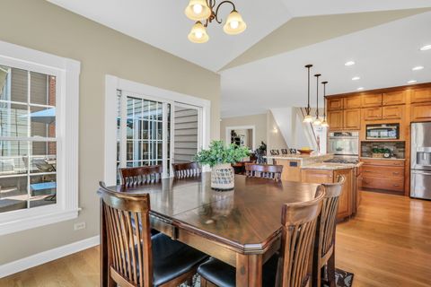 Tiny photo for 2890 TRAIL CREST Lane, Lindenhurst, IL 60046 (MLS # 12632531)