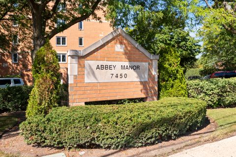 Photo of 7450 N Waukegan Road #509, Niles, IL 60714 (MLS # 12494737)