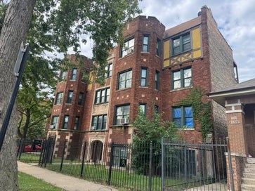 8156 S Laflin Street Chicago IL 60620