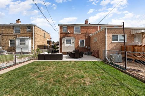 Tiny photo for 1514 N 22nd Avenue, Melrose Park, IL 60160 (MLS # 12495924)