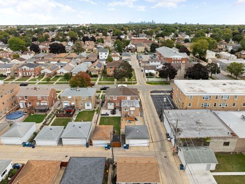 Tiny photo for 1514 N 22nd Avenue, Melrose Park, IL 60160 (MLS # 12495924)