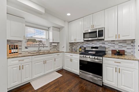 Tiny photo for 1514 N 22nd Avenue, Melrose Park, IL 60160 (MLS # 12495924)