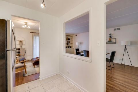 Tiny photo for 6443 Clarendon Hills Road #100d, Willowbrook, IL 60527 (MLS # 12493234)