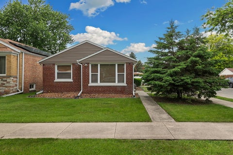 Tiny photo for 8900 S Utica Avenue, Evergreen Park, IL 60805 (MLS # 12712594)