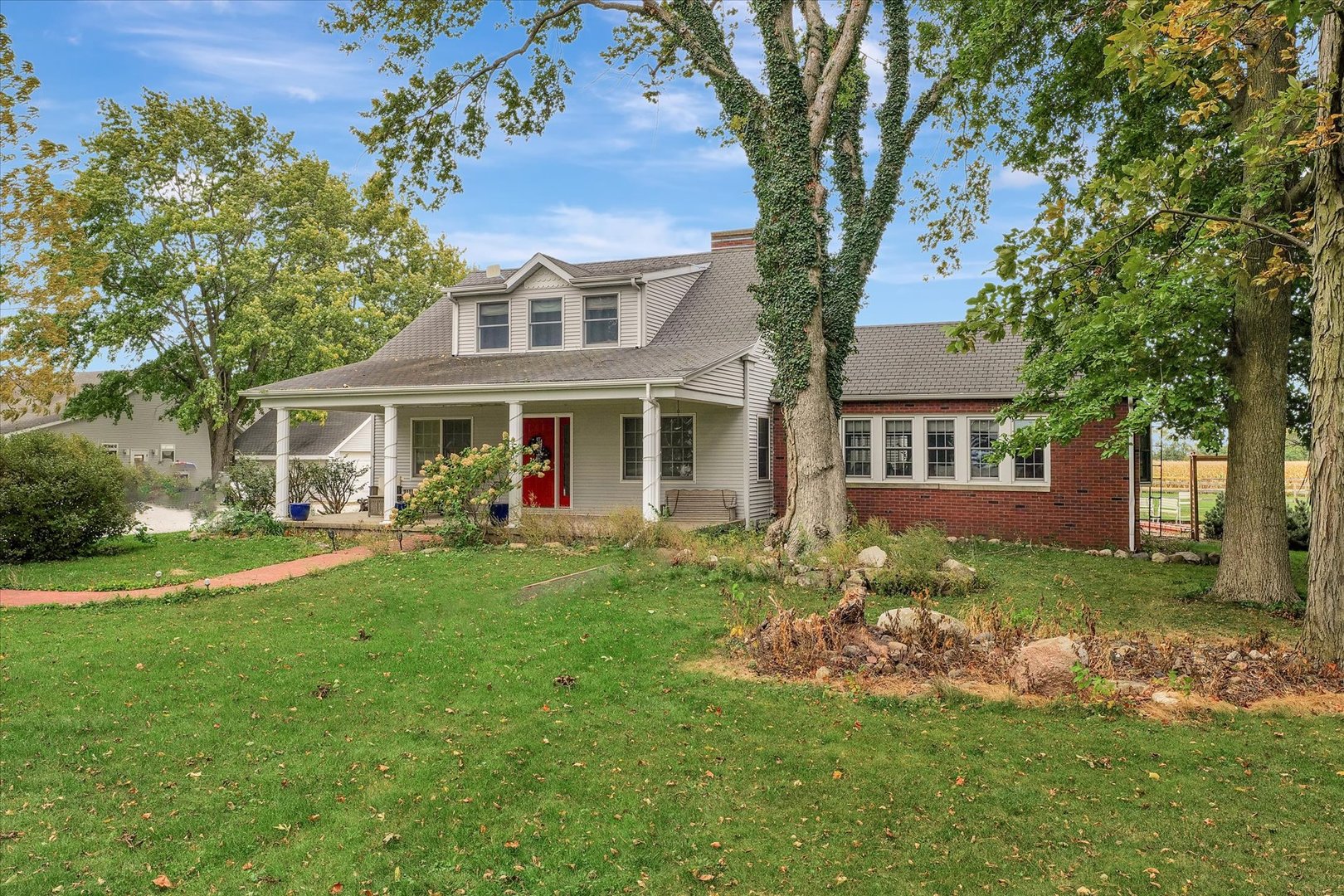 854 County Road 2100