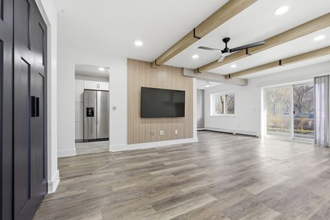 Tiny photo for 2515 E Olive Street #1C, Arlington Heights, IL 60004 (MLS # 12593127)