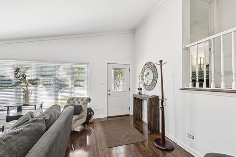 Tiny photo for 122 W HELEN Road, Palatine, IL 60067 (MLS # 12557289)