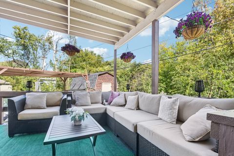 Tiny photo for 122 W HELEN Road, Palatine, IL 60067 (MLS # 12557289)