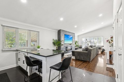 Tiny photo for 122 W HELEN Road, Palatine, IL 60067 (MLS # 12557289)