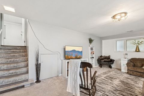 Tiny photo for 122 W HELEN Road, Palatine, IL 60067 (MLS # 12557289)