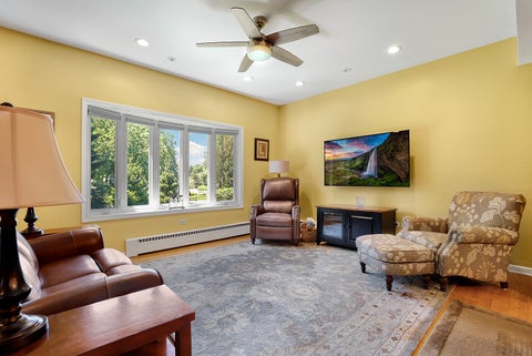 Tiny photo for 3S631 West Avenue, Warrenville, IL 60555 (MLS # 12718720)