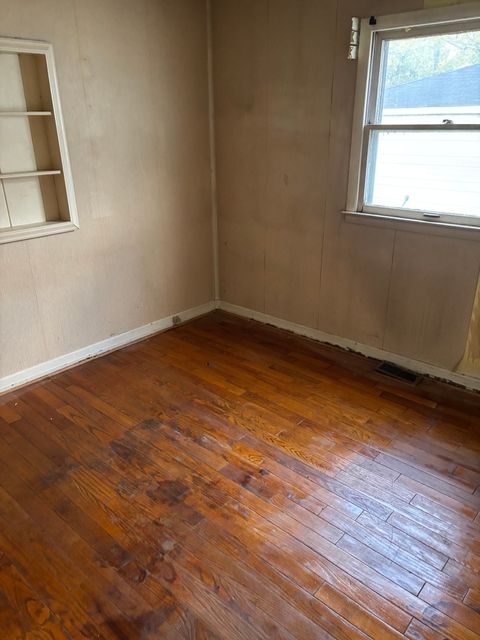 Tiny photo for 1010 HELEN Avenue, Joliet, IL 60433 (MLS # 12617418)