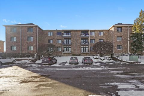 Tiny photo for 11001 Deblin Lane #203, Oak Lawn, IL 60453 (MLS # 12532755)