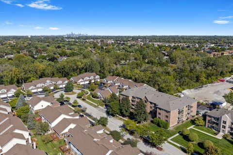 Tiny photo for 11001 Deblin Lane #203, Oak Lawn, IL 60453 (MLS # 12532755)