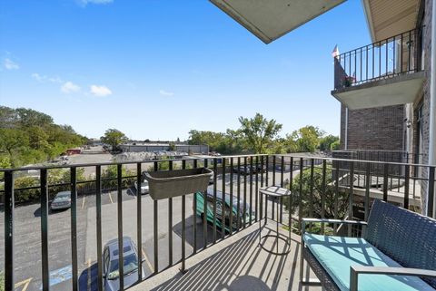 Tiny photo for 11001 Deblin Lane #203, Oak Lawn, IL 60453 (MLS # 12532755)