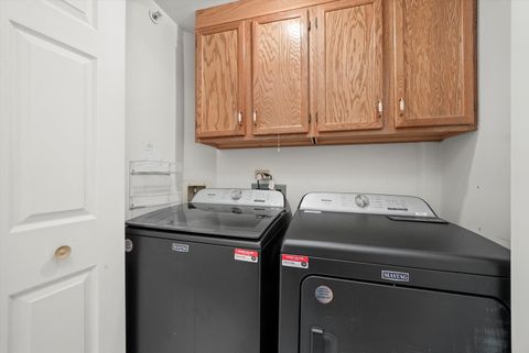 Tiny photo for 11001 Deblin Lane #203, Oak Lawn, IL 60453 (MLS # 12532755)