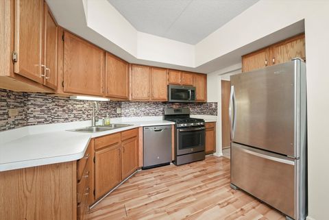 Tiny photo for 11001 Deblin Lane #203, Oak Lawn, IL 60453 (MLS # 12532755)