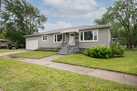 Photo of 17903 Park Avenue, Lansing, IL 60438 (MLS # 12748366)