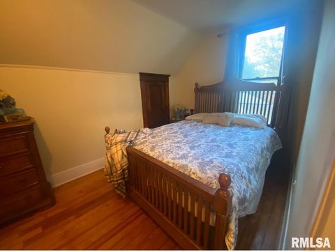 Tiny photo for 506 S 20TH Street, Murphysboro, IL 62966 (MLS # EB460292)