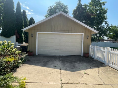 Tiny photo for 464 S Madison Street, Oswego, IL 60543 (MLS # 12756226)