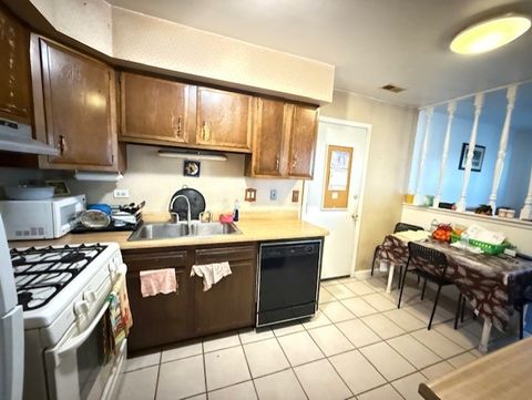 Tiny photo for 1795 MARQUETTE Lane, Hoffman Estates, IL 60169 (MLS # 12498364)