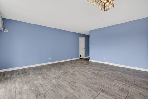 Tiny photo for 9540 Mayfield Avenue #S307, Oak Lawn, IL 60453 (MLS # 12744247)