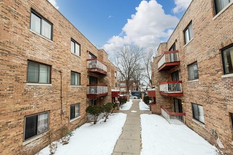 Tiny photo for 6550 N CALIFORNIA Avenue #302, Chicago, IL 60645 (MLS # 12561484)
