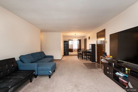 Tiny photo for 6550 N CALIFORNIA Avenue #302, Chicago, IL 60645 (MLS # 12561484)