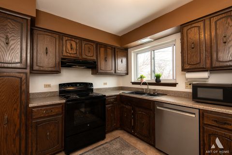 Tiny photo for 6550 N CALIFORNIA Avenue #302, Chicago, IL 60645 (MLS # 12561484)