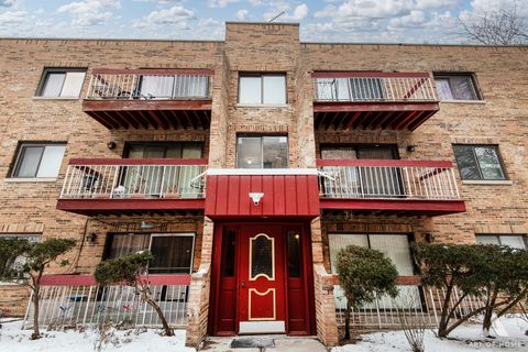 6550 N CALIFORNIA Avenue 302 Chicago IL 60645