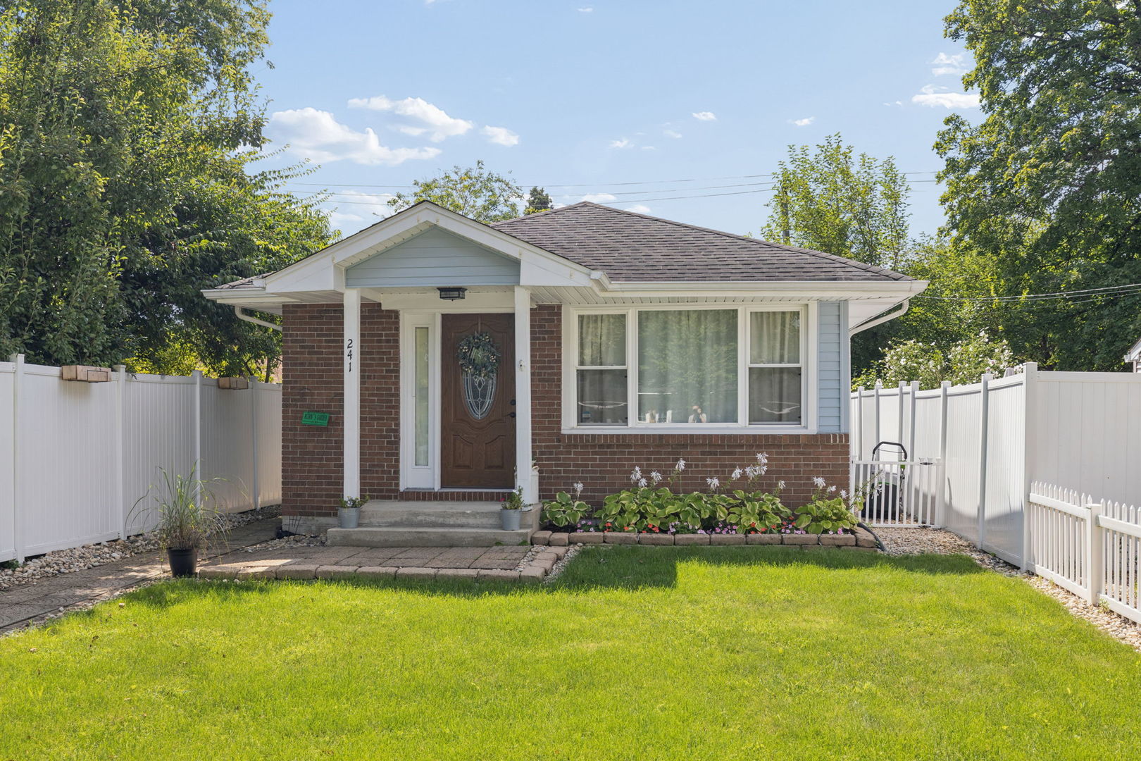 241 W Quincy Street