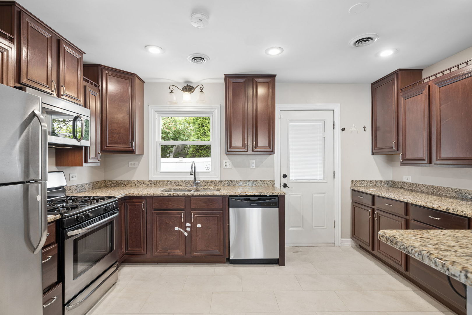 241 W Quincy Street