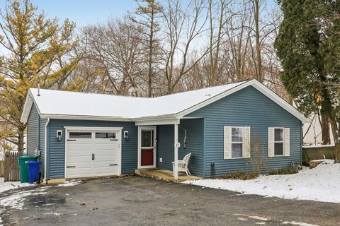 11 Highview Avenue, Fox Lake, IL 60020 - #: 12536617