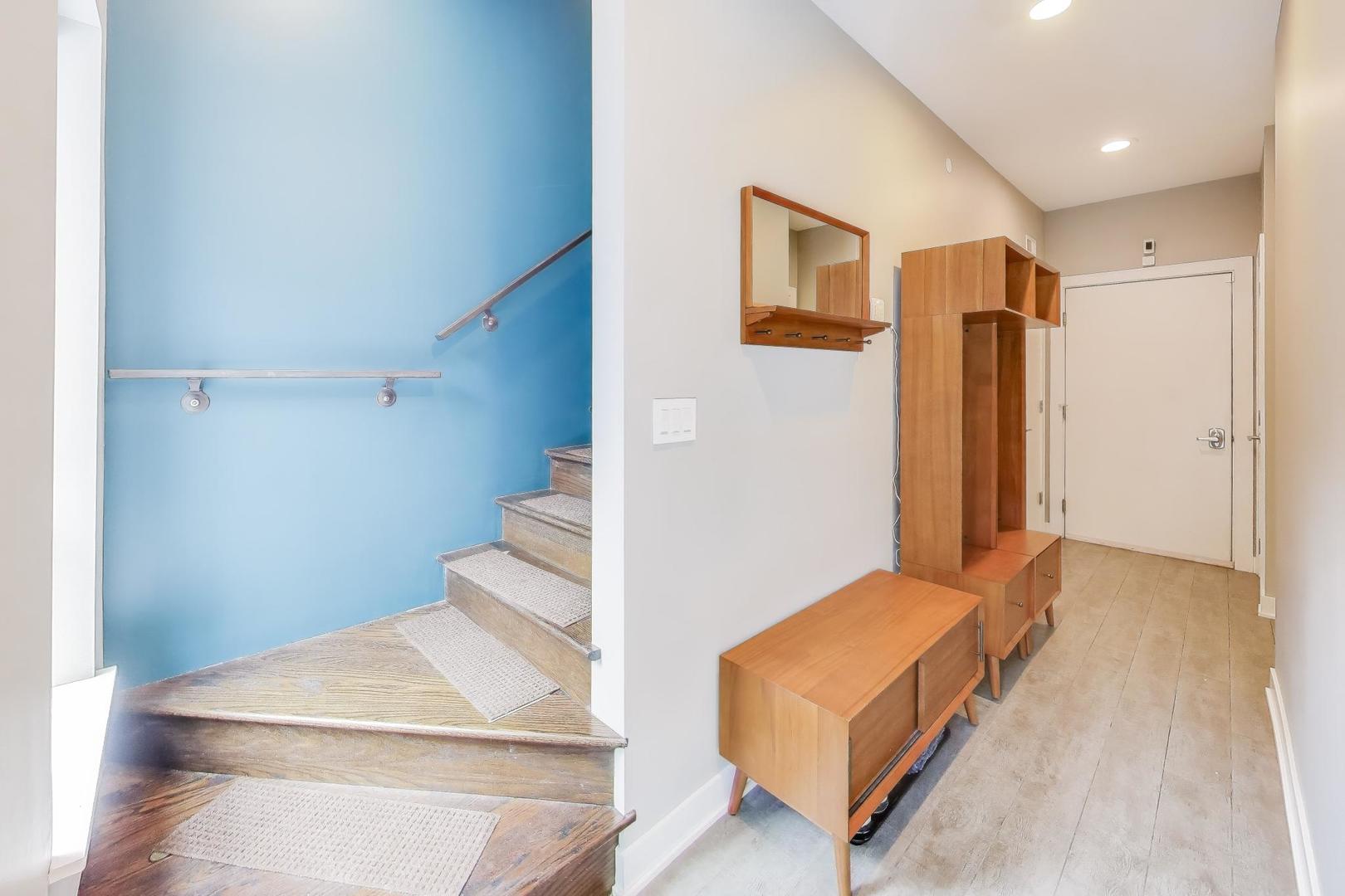 1727 N Winnebago Avenue