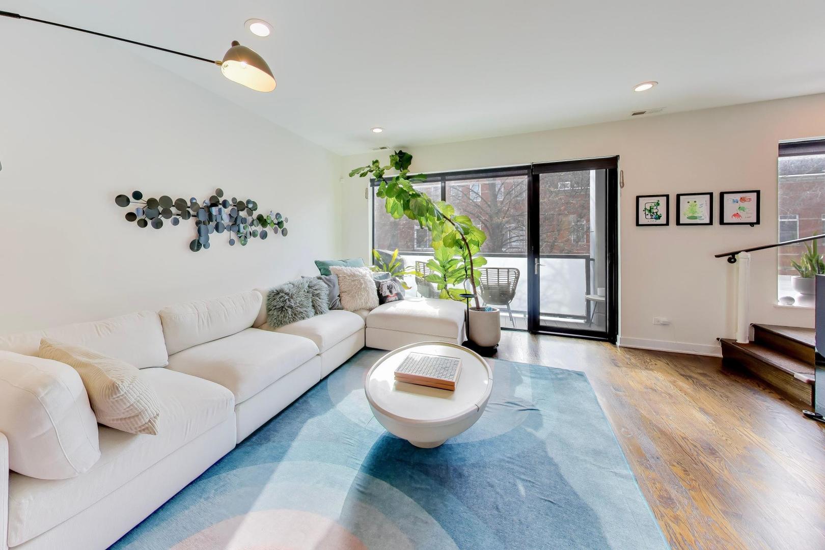 1727 N Winnebago Avenue