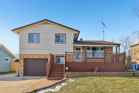 Photo of 2426 N Butrick Street, Waukegan, IL 60087 (MLS # 12535441)