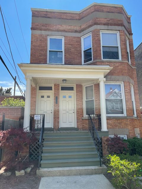 1613 W Berwyn Avenue 2 Chicago IL 60640