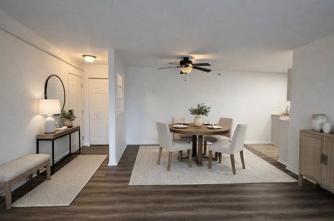 Tiny photo for 10148 S 84th Terrace #315, Palos Hills, IL 60465 (MLS # 12595324)