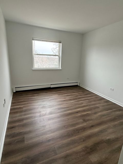 Tiny photo for 10148 S 84th Terrace #315, Palos Hills, IL 60465 (MLS # 12595324)