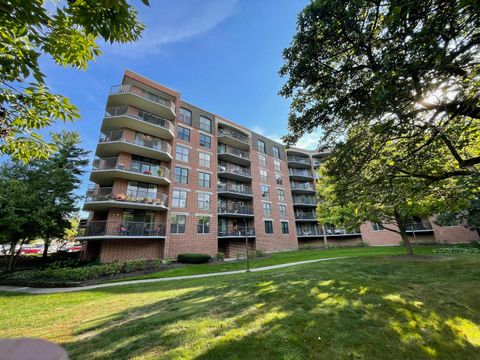 Tiny photo for 511 AURORA Avenue #104, Naperville, IL 60540 (MLS # 12465516)
