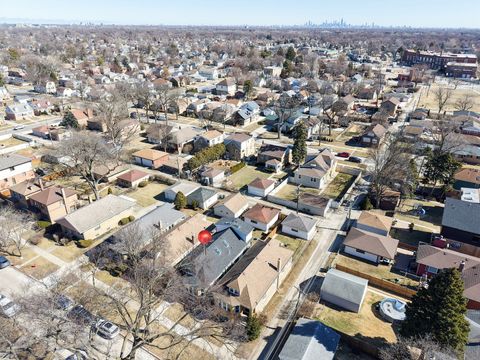 Tiny photo for 3533 Morton Avenue, Brookfield, IL 60513 (MLS # 12581234)