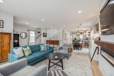 Tiny photo for 3533 Morton Avenue, Brookfield, IL 60513 (MLS # 12581234)