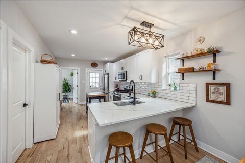 Tiny photo for 3533 Morton Avenue, Brookfield, IL 60513 (MLS # 12581234)