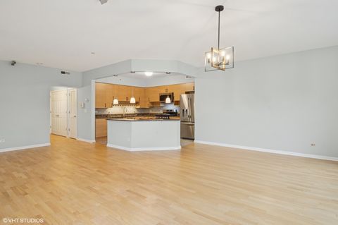 Tiny photo for 911 Busse Highway #302, Park Ridge, IL 60068 (MLS # 12559922)